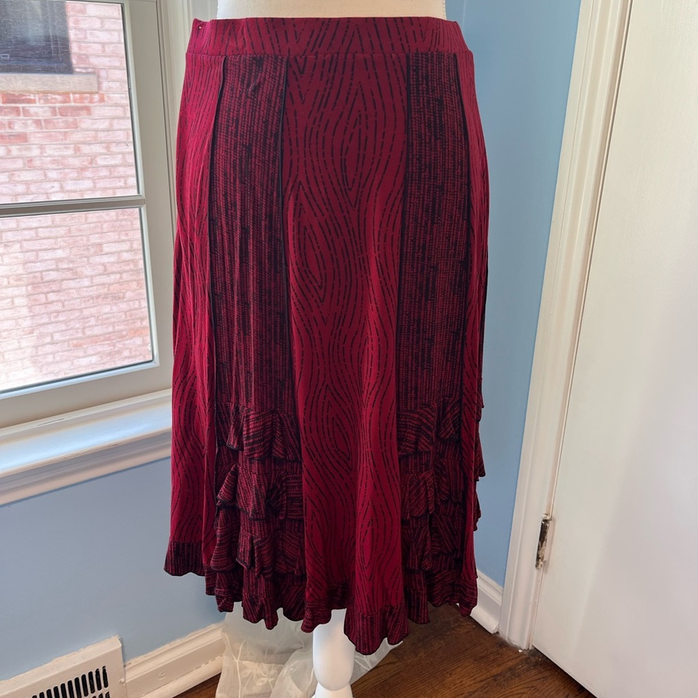 Elegant Red Trumpet Skirt